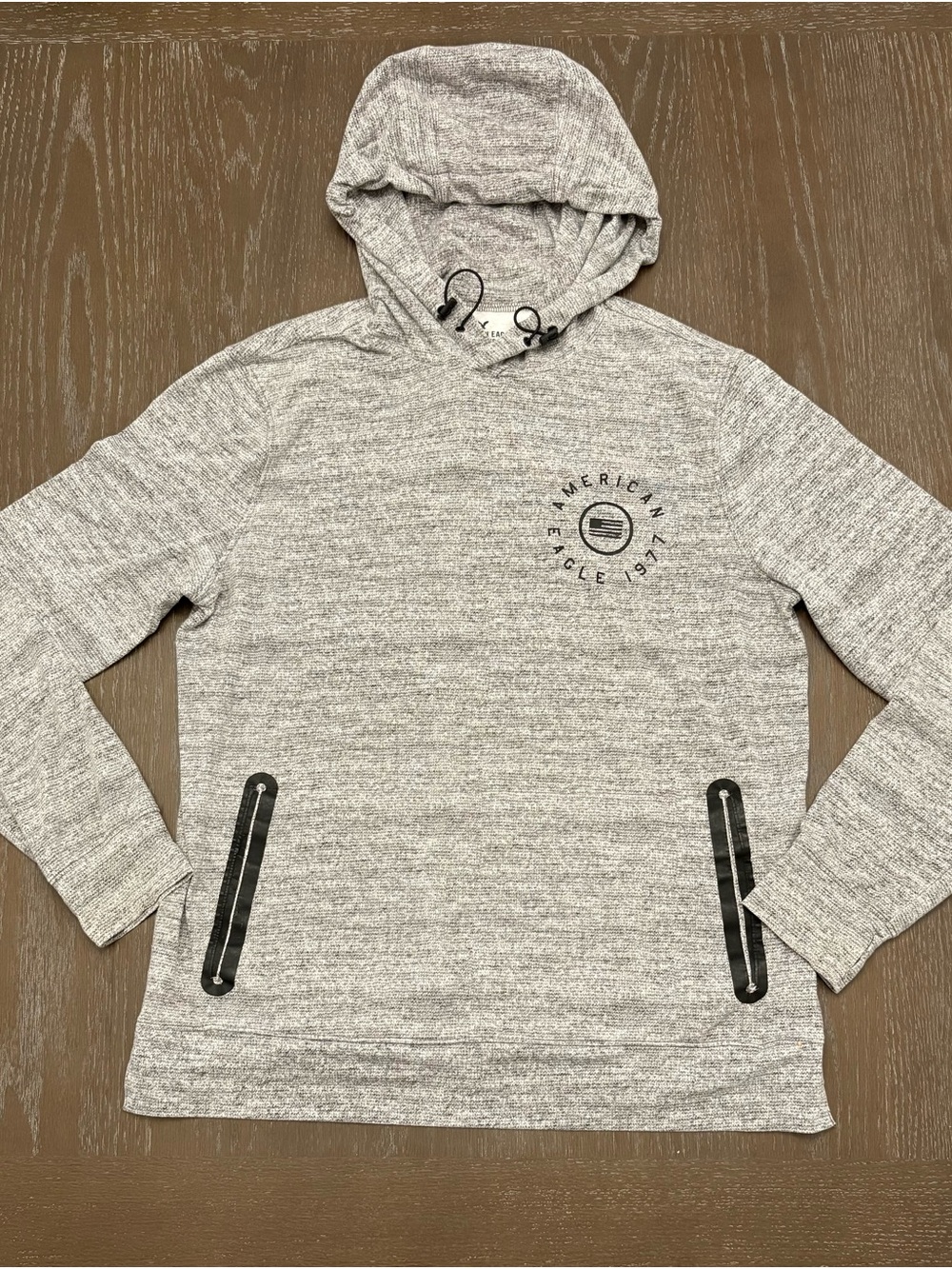Sporty American Eagle Active Flex Gray Hooded Pullover Men’s M for Fall